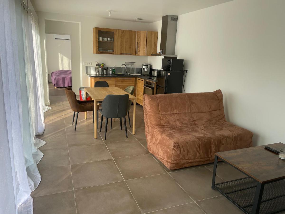 Maison La Capucine Sur Quai De Seine, Wifi, Machine A Laver, Parking Prive Gratuit Vernon  Exteriör bild